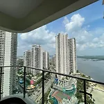 Royal Strand Country Garden Danga Bay